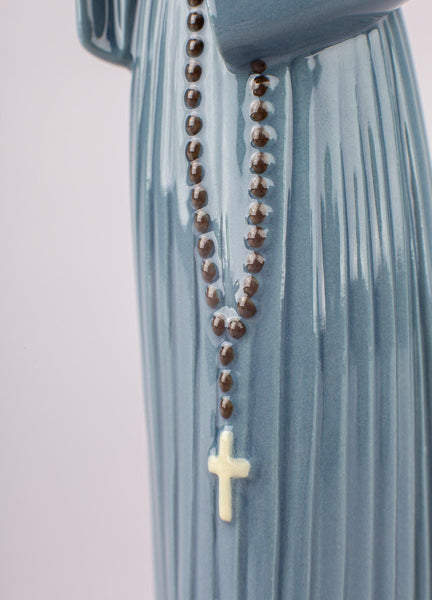 Load image into Gallery viewer, Lladro Prayerful Moment Nun Figurine
