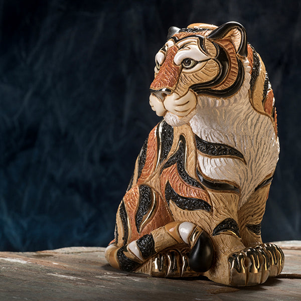 Load image into Gallery viewer, De Rosa Collections Tiger Sitting Figurine
