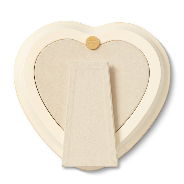 Load image into Gallery viewer, AERIN &amp; Gracie Heathcote Lacquer Heart Frame, Cream
