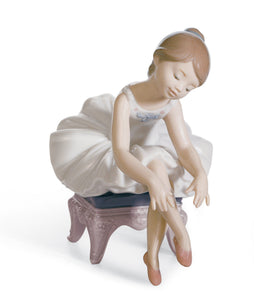 Lladro Little Ballerina I Girl Figurine