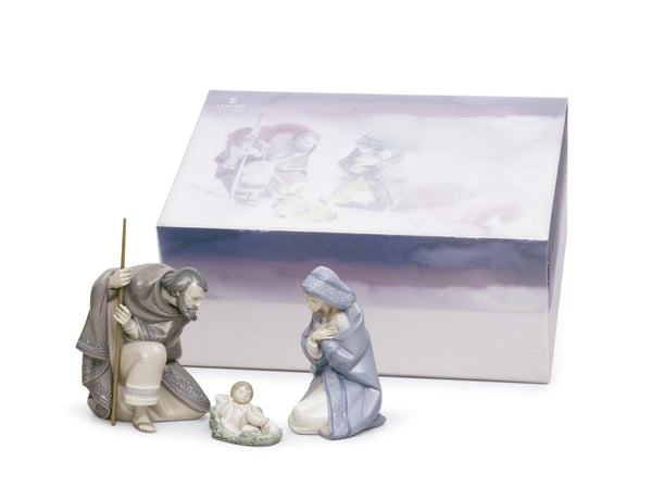 Load image into Gallery viewer, Lladro Silent Night Nativity Set
