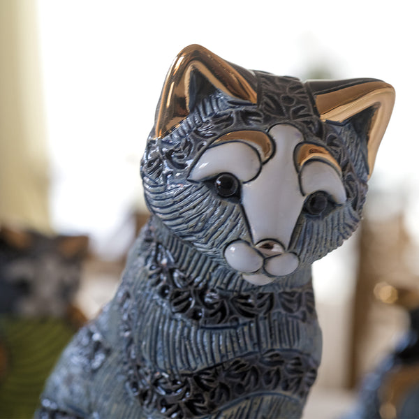 Load image into Gallery viewer, De Rosa Collections Striped Cat Figurine
