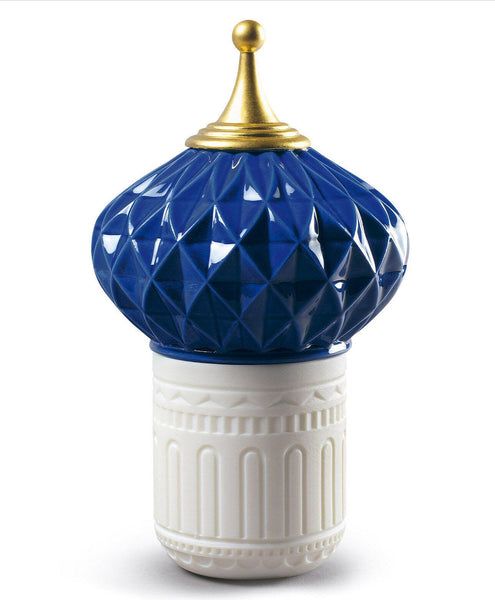 Load image into Gallery viewer, Lladro Blue Spire Candle 1001 Lights - Unbreakable Spirit Scent
