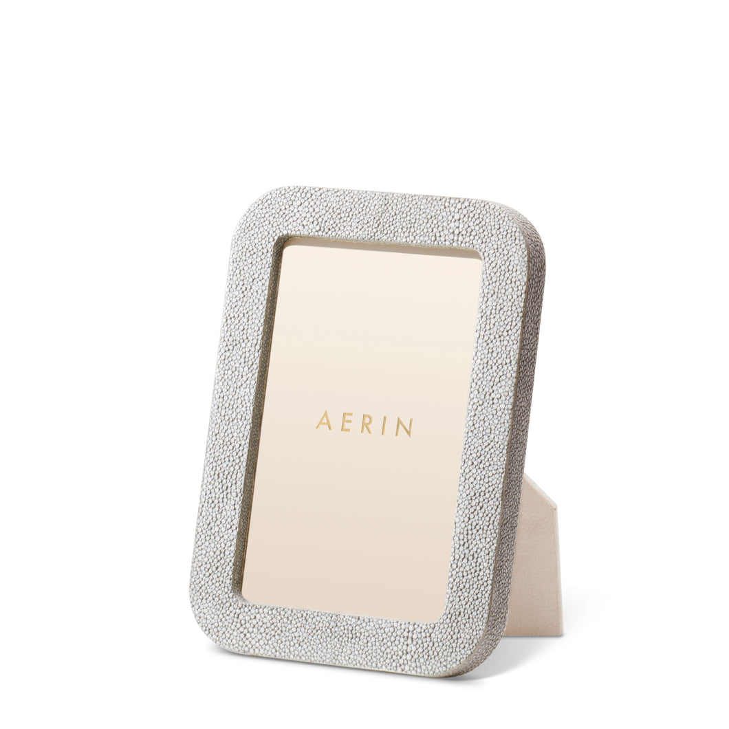 AERIN Modern Shagreen 4x6 Frame - Dove