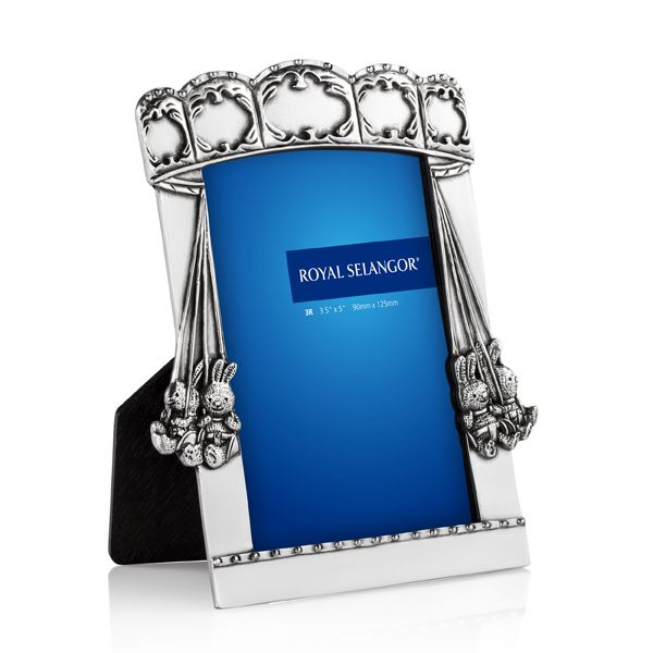 Load image into Gallery viewer, Royal Selangor Carousel Photoframe 3R
