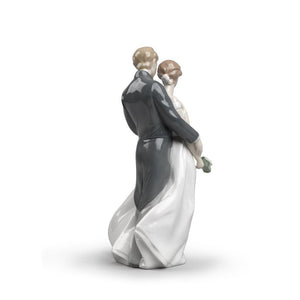 Lladro Everlasting Love Couple Figurine