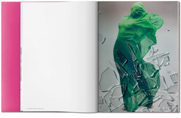 Load image into Gallery viewer, Gisele Bündchen - Taschen Books
